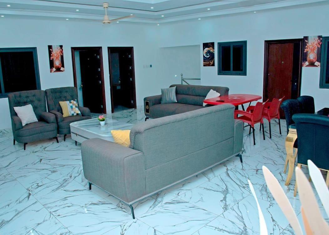 تيما The Lords Palace Guest House المظهر الخارجي الصورة