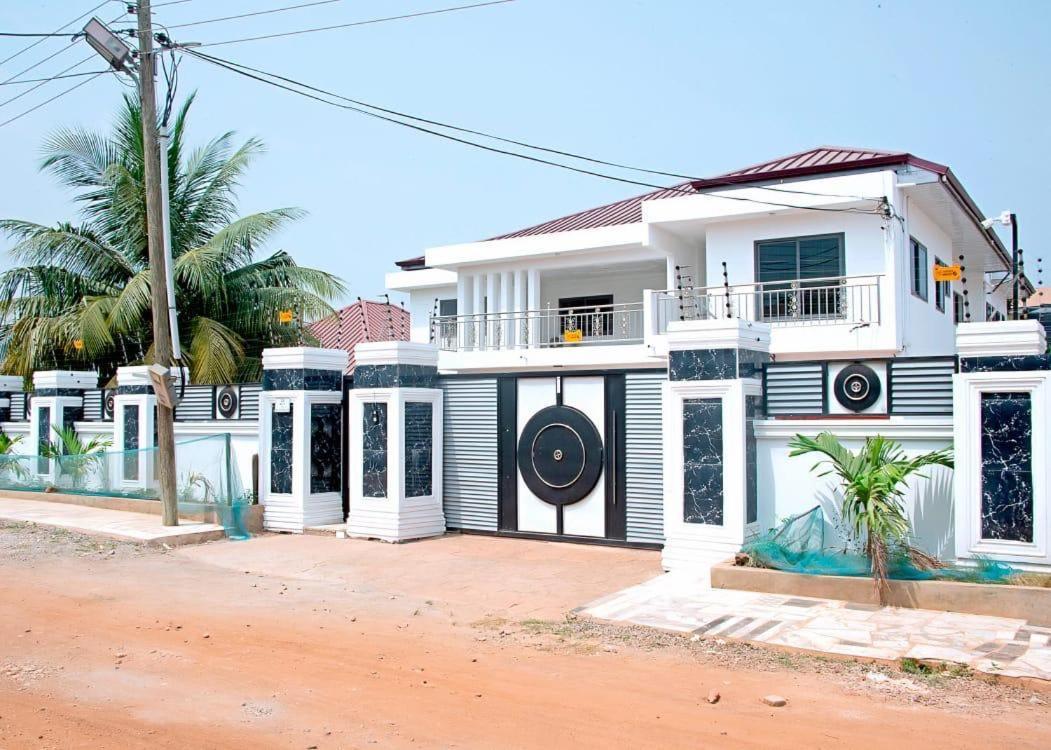 تيما The Lords Palace Guest House المظهر الخارجي الصورة